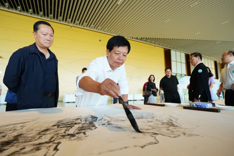 万茗堂以酒为媒融翰墨“清风雅韵 月满中秋”2025中秋雅集圆满落幕(图20)