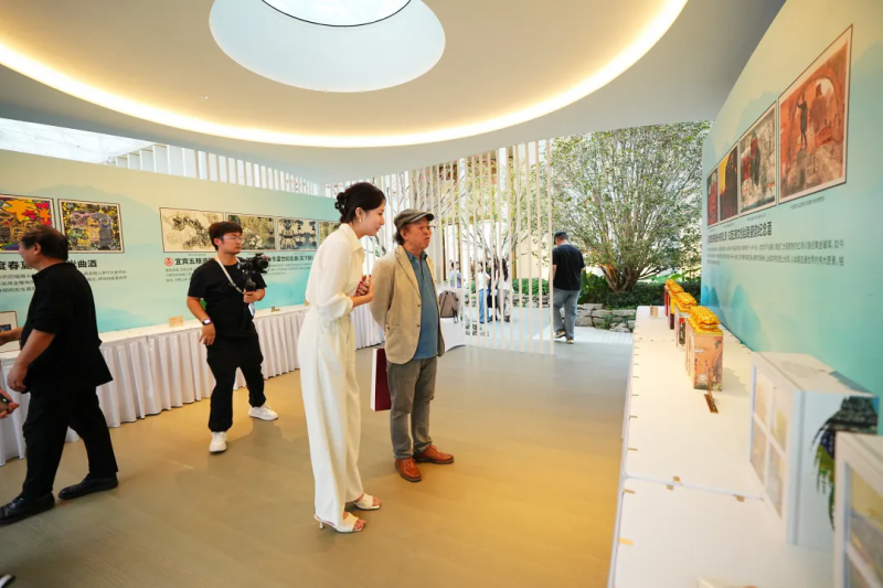 万茗堂以酒为媒融翰墨“清风雅韵 月满中秋”2025中秋雅集圆满落幕(图26)